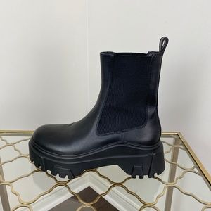 ZARA Lug Sole Boots - Black Leather Ankle Boots Size 8 US 39 EU